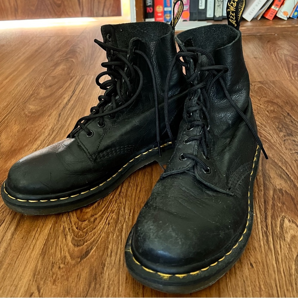 Black Dr Martens 1460 Boots size 9